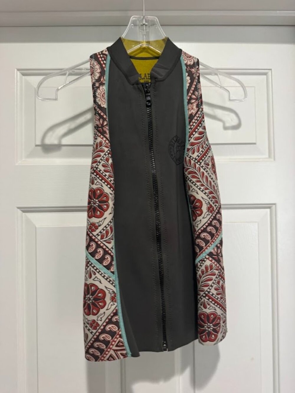 Billabong Salty Daze Wetsuit Vest size 8